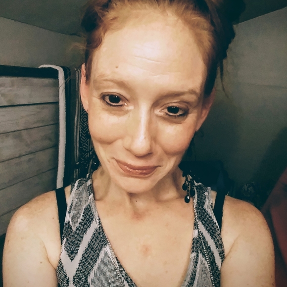 Meet your Posher, Annie - Picture 4 of 13